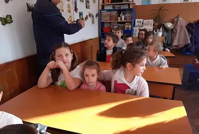 LA COLINDART CU GRUPA IEPURAÈ˜ILOR jigsaw puzzle