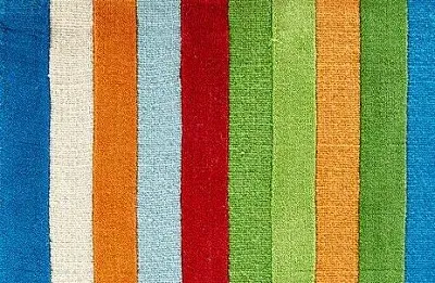 979
