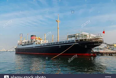 yokohama-japan-november-24-2015-hikawa-maru-japane jigsaw puzzle