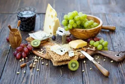 grapes and cheese