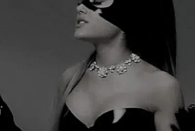 ariana grande jigsaw puzzle