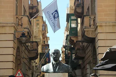 Walking Around Valetta