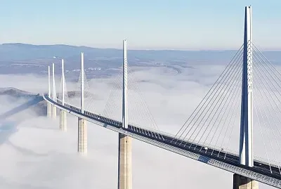 Viaduc de Millau, Aveyron