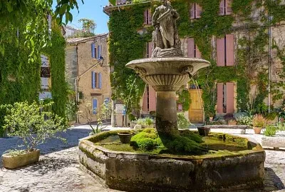 LE VAUCLUSE jigsaw puzzle