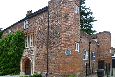 Tudor Hall jigsaw puzzle