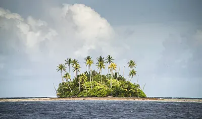 PEQUEÑA ISLA