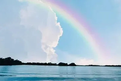 NUBE, ARCOIRIS Y MAR