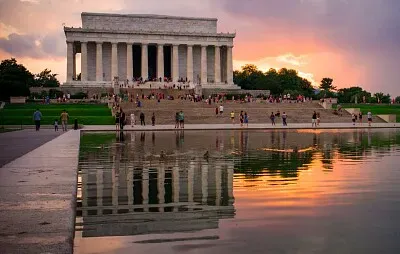 LINCOLN MEMORIAL