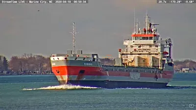 פאזל של  "saltie  " Eeborg heading into Lake Huron