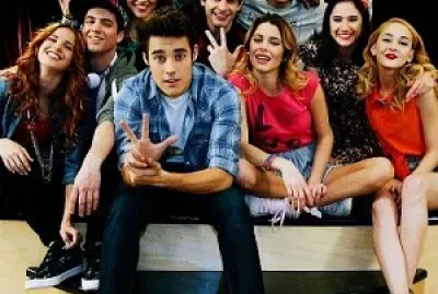 quebra cabeça de violetta