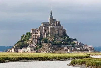 MONT-SAINT-MICHEL, NORMANDY, FRANCE