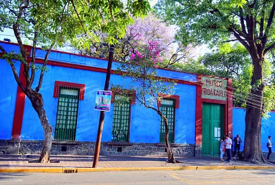 136.- CASA FRIDA CALO
