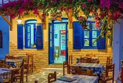 Taberna de noche-Grecia