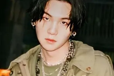 Yoongi (SUGA , AGUST D)