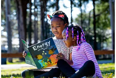 360- NIÑAS EN EL PARQUE