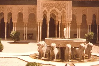 1982 patio de los leones (Alhambra de Granada)
