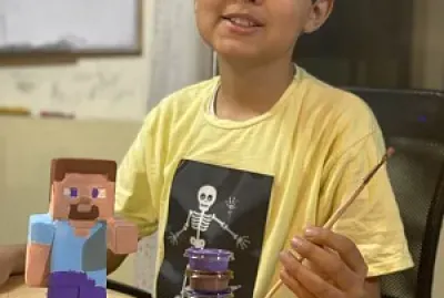 HOLA