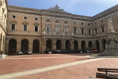 piazza di recanati jigsaw puzzle