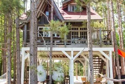 Tree House jigsaw puzzle