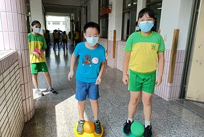 פאזל של 李秀連