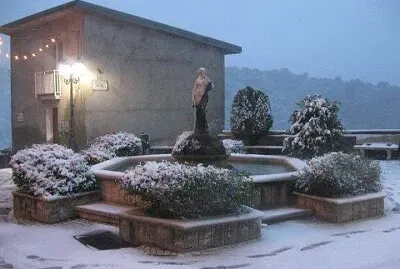 Sangineto Piazza Roma