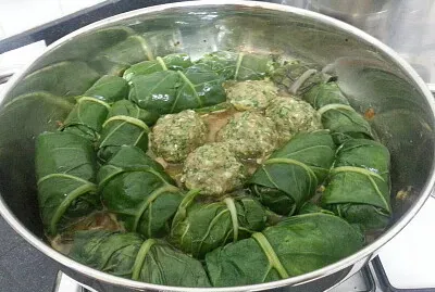 עלי חסה ממולאים