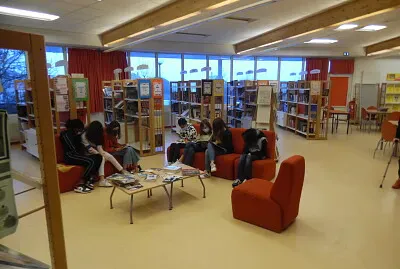 voici le centre documentation et d 'information