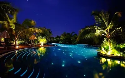 beutiful swimming pool