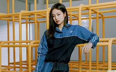 Jennie Adidas jigsaw puzzle