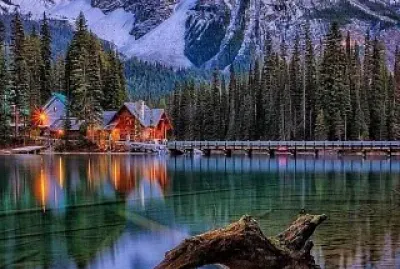 פאזל של Lago Esmeralda-Canadá