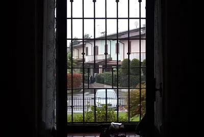 dalla finestra