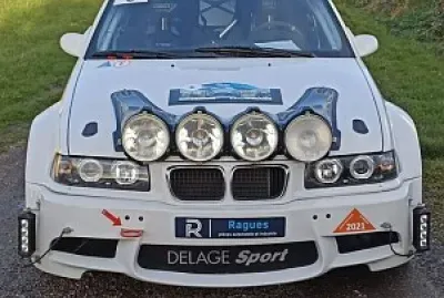 voiture jigsaw puzzle