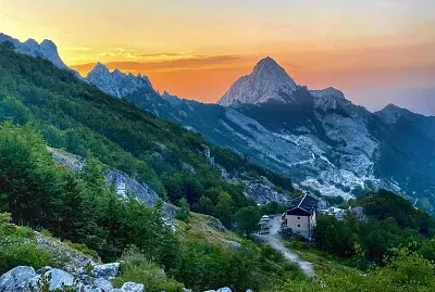 IL PISANINO AL TRAMONTO(APUANE) jigsaw puzzle