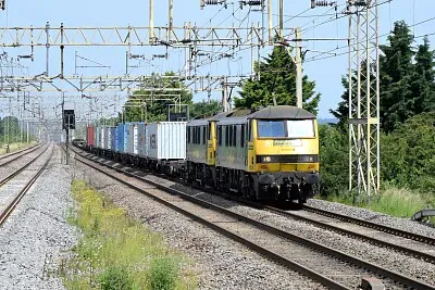 90 's at Cheddington