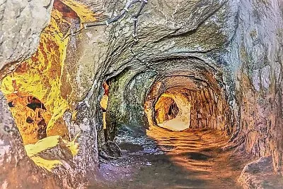 פאזל של THE CAVE