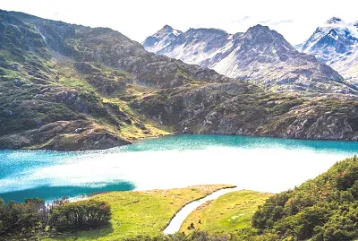 El Lago jigsaw puzzle