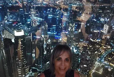 נוף מבורג אל חליפה