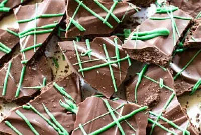 Chocolate mint bark