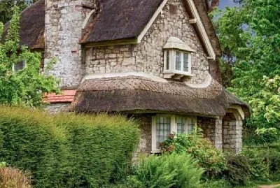 Blaise Hamlet-Bristol