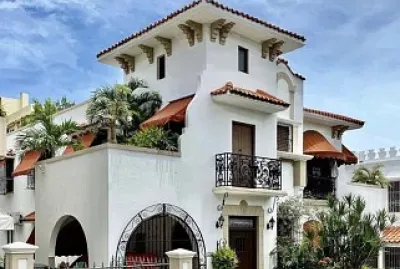 Casa Colonial Español