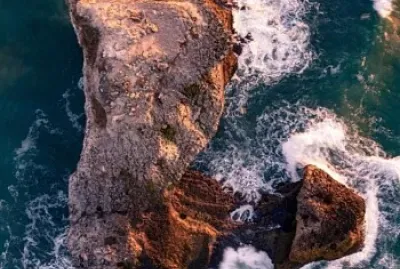 Plage du Miramar la roche perçée Biarritz