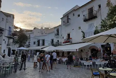 פאזל של IBIZA