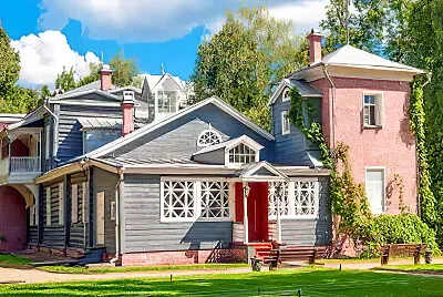 528.- FINCA PATRONAL