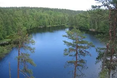 Lago nuuksio, Finlandia