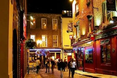 Dublin à noite, Irlanda