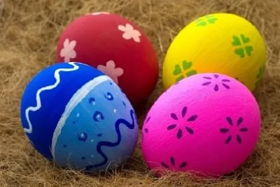 Ovos de páscoa coloridos