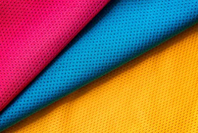 Backgro de texture de tissu jersey rouge, bleu et jaune