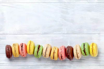 すべての色のおいしいマカロン