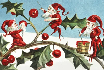 Elfes du Père Noël peignant des baies sur des feuilles de houx