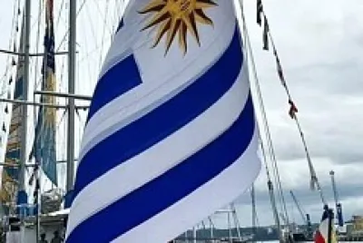 Embarcacion en puerto de uruguay